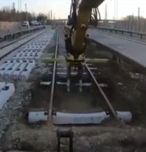 VIDEO: Remplazo de traviesas de ferrocarril